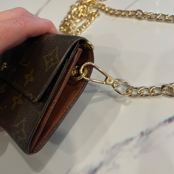 Authentic Louis Vuitton Long wallet with chain - Picture 6 of 9
